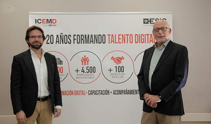  Enrique Benayas (izquierda) y  Joost van Nispen, director general y presidente de ICEMD, respectivamente. 