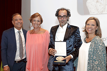 Gonzalo Madrid sostiene su Premio Eficacia Sub 41.