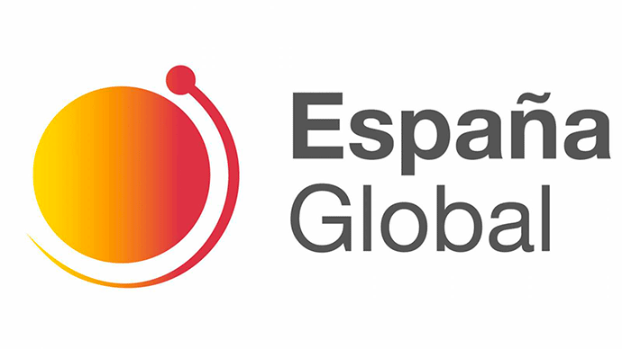 La Asociación Española de Empresas de Branding (AEBrand) ha criticado abiertamente la creación del logotipo de España Global, la nueva marca país que sustituye a Marca España. 