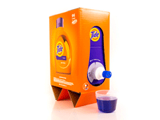 Tide, de P&G ha desarrollado una caja -botella de detergente para ropa con dispensador con importantísimos ahorros de materiales y logísticos.