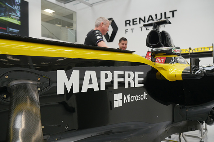 Mapfre publicará una serie de vídeos donde los protagonistas serán los empleados de la escudería Renault