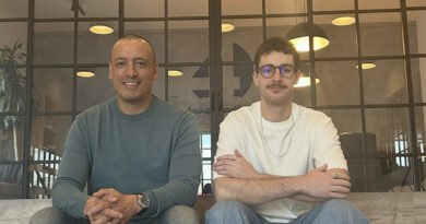 Silvio Alejandro Rodríguez Arias y Sergio Alonso a su departamento de 'architecture & 3D design'