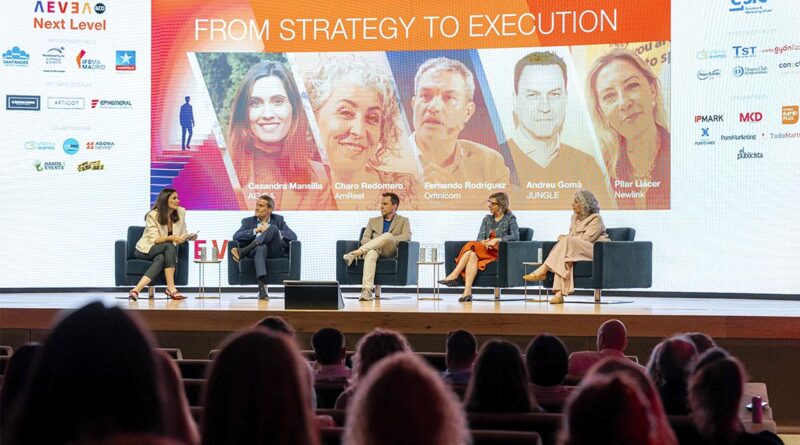 AEVEA&CO conecta estrategia y liderazgo en su décima edición AEVEA&CO conecta estrategia y liderazgo en su décima edición