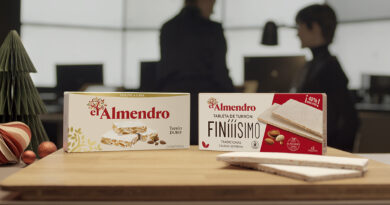 El Almendro vuelve a su cita navideña con su icónico “Vuelve a Casa por Navidad”