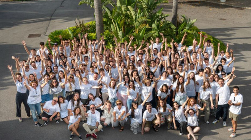 Este reconocimiento pone en valor el compromiso con el desarrollo profesional, la colaboración con el ámbito académico y una cultura basada en la creatividad, la innovación y las personas