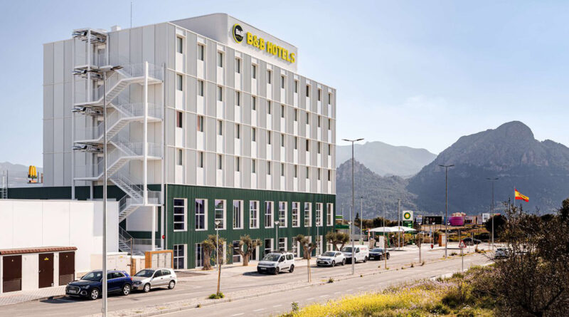 La inauguración se produce tras un ejercicio 2025 marcado por un crecimiento del 29% en ingresos