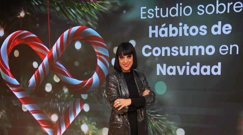 Beatriz Santos, directora comercial de Eroski durante la presentación del estudio sobre el consumo en época de Navidad