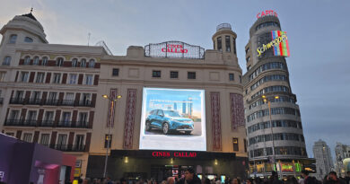 La acción incluyó una espectacular animación tridimensional emitida durante varias horas en exclusiva en las pantallas exteriores