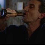 Luis Zahera protagoniza la nueva campaña de Cervezas 1906: «La primera no se olvida»