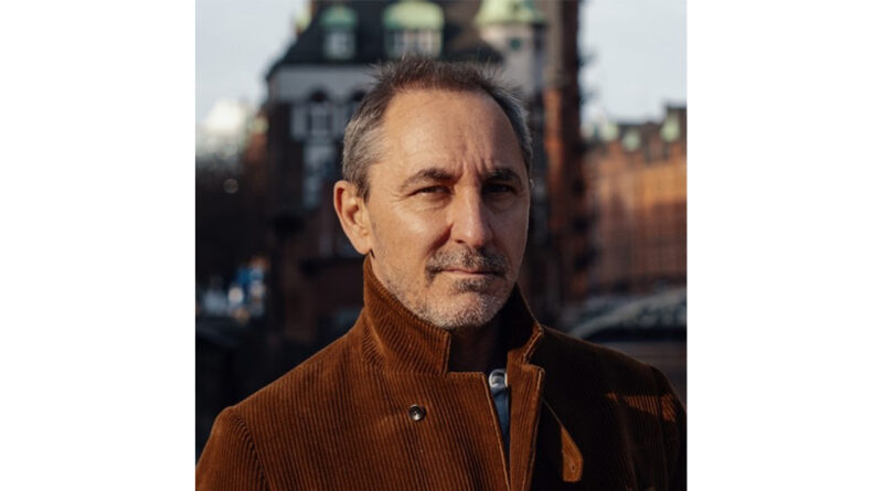 David Droga deja su cargo como CEO de Accenture Song
