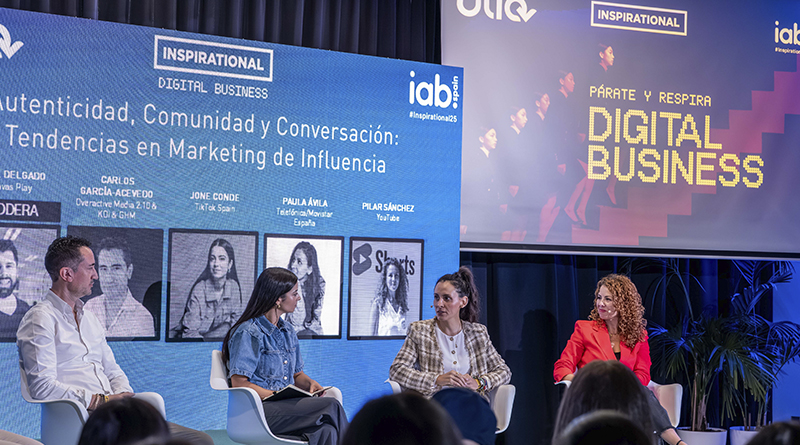 Una de las mesas redondas de la sala 'Digital Businnes' con la presencia de TikTok, Telefónica y Youtube