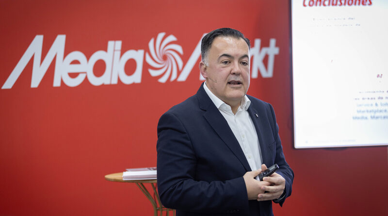 Faruk Kocabas, CEO de MediaMarkt España, durante la presentación de los resultados económicos en el ejercicio fiscal 2023/2024