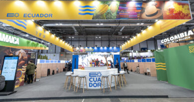 El equipo de 4foreverything ejecuta seis stands de diseño y 26 stands premium modulares, estos últimos construidos con el sistema beMatrix