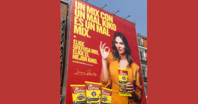 Grefusa ha instalado una lona de gran formato en la calle Atocha de Madrid, una de las zonas con mayor tránsito de la capital