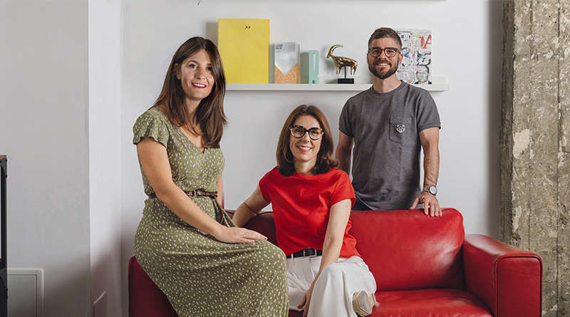 Laura Jimeno Garcimartin, 'cofounder & project manager'; Miriam Hernanz Rasero, 'cofounder & creative director' y Jorge Muñoz Vicente, 'cofounder' & CSO de Mr. Gutenberg