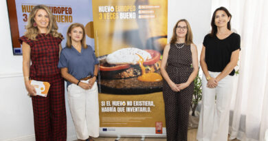 Ponentes de la presentación de 'Huevo Europeo, 3 veces bueno'