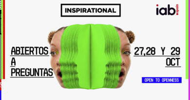 La nueva identidad visual, 'Abiertos a preguntas' ha sido desarrollada por Lady Brava, en colaboración con el Grupo de Trabajo de Inspirational’26