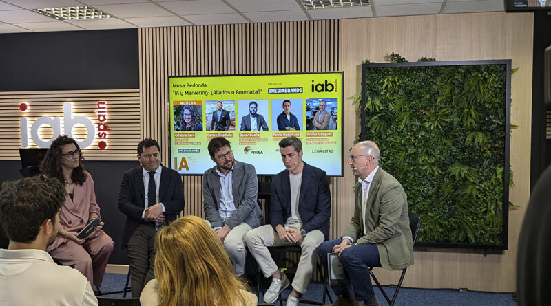 Presentación de IAB Spain del 20 de mayo en el que se abordó la IA y su aplicación en el negocio digital