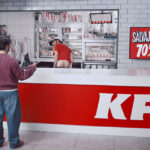KFC lleva el absurdo al punto de venta con ‘La Salvajada’ KFC lleva el absurdo al punto de venta con ‘La Salvajada’