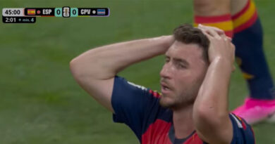 Laporte durante el primer partido de España en el Mundial 2026