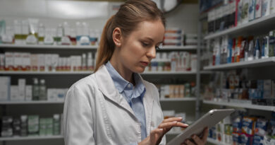 En términos de interacción, Kern Pharma y Faes Farma destacan como las compañías con mejores resultados anuales en esta plataforma