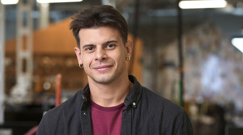 Visciglia, se une a MCS tras su etapa en El Ruso de Rocky,  donde hasta el momento se desempeñaba como 'creative art' director