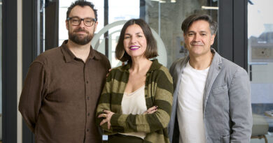 De izq a dcha, Eoin Sherry, chief creative officer de McCann Spain, Lucia Angulo, presidenta y CEO de la agencia y Jesús Fuertes, el nuevo fichaje