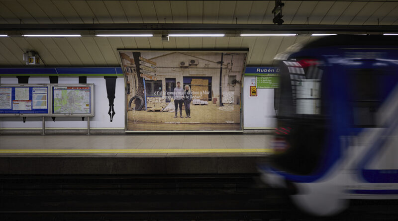 En su primera semana de lanzamiento, se han distribuido en 146 estaciones de Metro un total de 643 carteles