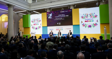 Durante el foro, Josefina Rodríguez Zamora, secretaria de Turismo de México, y Eduardo Osuna Osuna, vicepresidente y director general de BBVA México
