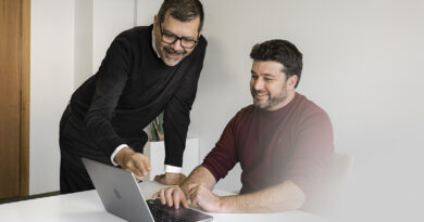 Roberto Ramos, CEO de Small* y Rodríguez (CEO de NITSNETS)
