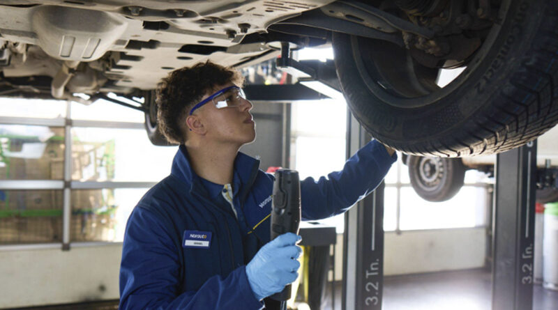 En concreto, Norauto prevé contratar 65 colaboradores en Madrid, distribuidos entre 40 mecánicos/as y 25 vendedores/as
