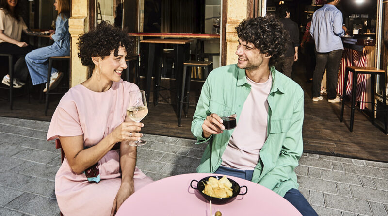 La agencia seleccionada asumirá el diseño, desarrollo y ejecución de un plan de activación de alcance nacional durante 2026