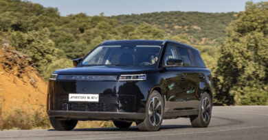 El Omoda 5 gasolina se mantiene como el C-SUV gasolina más vendido de España