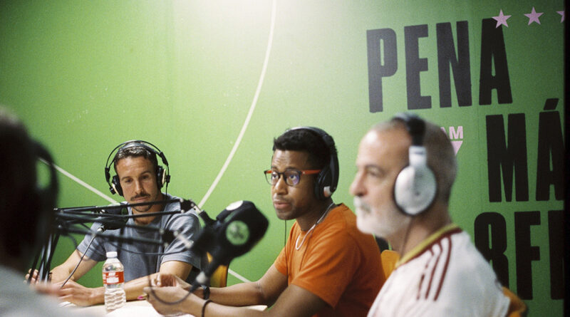 ‘Pena Máxima’ visibiliza los derechos LGTBIQ+ en el Mundial 2026 desde la radio ‘Pena Máxima’ visibiliza los derechos LGTBIQ+ en el Mundial 2026 desde la radio