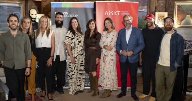 Todos los participantes del evento de McCann y AMKT celebrado en Fundación Pons sobre el control de las marcas en el universo de las redes sociales