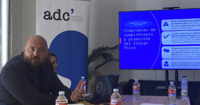 Pelayo Alonso, vicepresidente 1º de ADC y co general manager Spain en Edelman durante la presentación del nuevo Código Ético