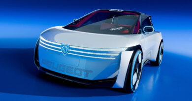 Ambas tecnologías proporcionan una agilidad y precisión excepcionales, adaptando la respuesta del vehículo a la velocidad y al estilo de conducción