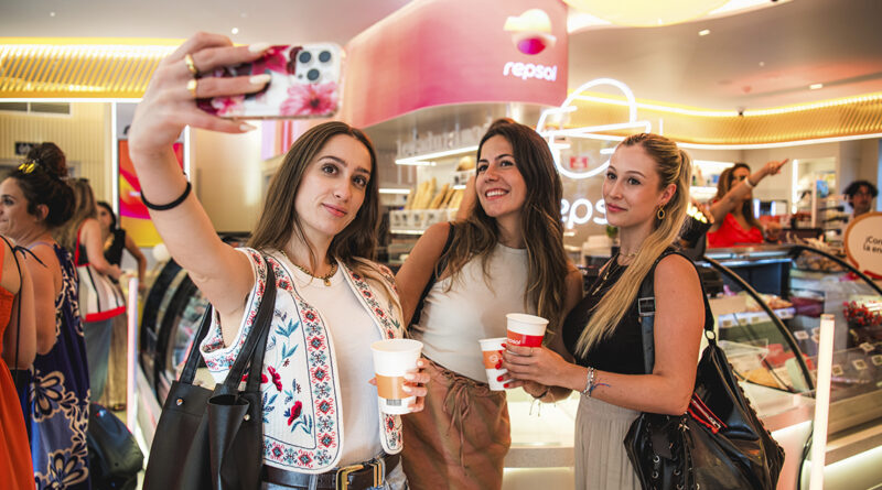 Repsol conecta personalmente con sus clientes con las “Coffee Parties” Repsol conecta personalmente con sus clientes con las “Coffee Parties”