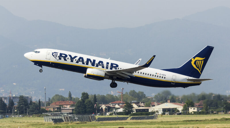 La política de equipaje de Ryanair mantiene la posibilidad de añadir una segunda pieza de mano a través del servicio Priority Boarding