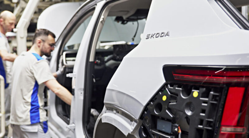 El nuevo Epiq es, además, el primer modelo de Škoda construido sobre la plataforma MEB+ y el primero en adoptar plenamente el lenguaje de diseño Modern Solid