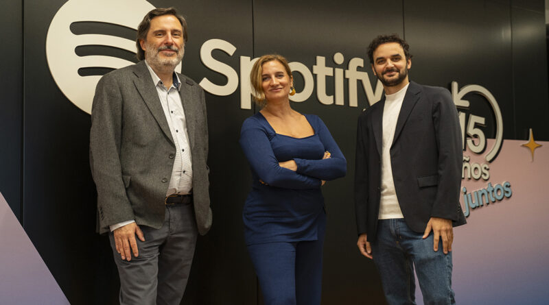 Melanie Parejo, Antonio Guisasola y Eduardo Alonso en el evento de los 15 años de Spotify
