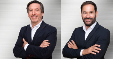 De izq a dcha, Borja Aboin y Carlos Adan, nuevos fichajes de Stellantis