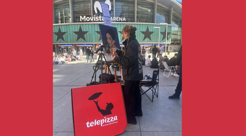 Telepizza se cuela en el fenómeno Rosalía y convierte su caja en arte viral Telepizza se cuela en el fenómeno Rosalía y convierte su caja en arte viral