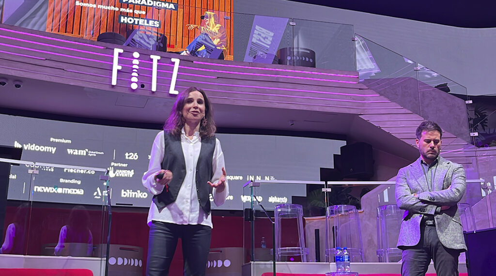 Teresa Zamora, directora de marketing y comunicación de Ilunion Hotels durante su intervención en Best!N Travel Marketing Summit 2025