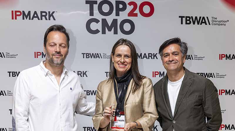 De izq a dcha, Paulo Arias (TBWA España ), Juana Manso, directora de marketing de Campofrío y Jesús Fuertes (TBWA España)