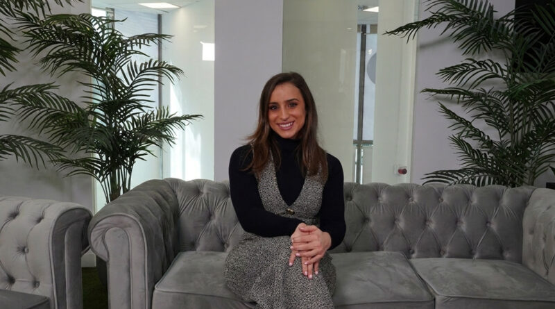 Yenthel de la Torre, nueva directora de comunicación corporativa de Redegal Yenthel de la Torre, nueva directora de comunicación corporativa de Redegal
