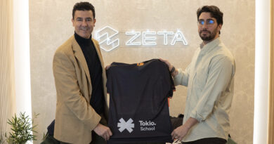 Sergio Crespo, C,MO de Northius y Nicolás Ferro, CEO de Zeta Gaming tras establecer el acuerdo