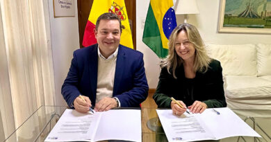 El convenio ha sido rubricado por Trinidad Jiménez, presidenta de la CCBE, y Mariano Rodríguez, presidente de AEVEA.