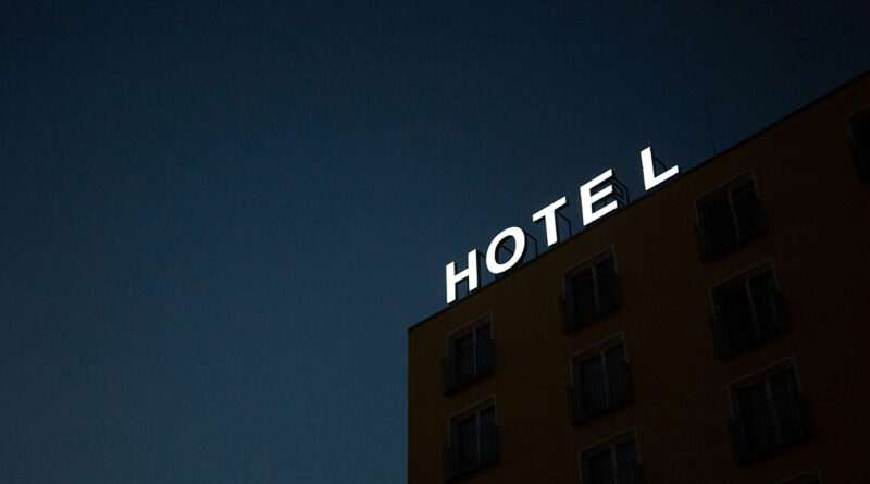 Leadclic y AR Hotels presentan a Anna, el agente virtual que redefine la experiencia hotelera con IA con propósito