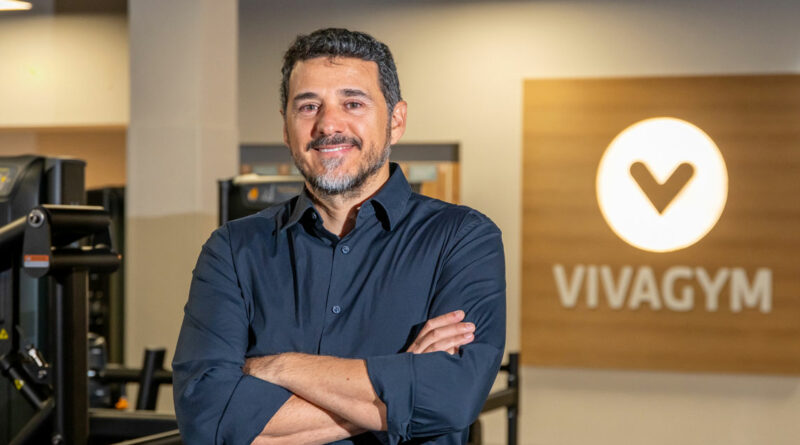 La cadena de gimnasios ficha al ex director ejecutivo de Movistar Plus para reforzar su estrategia de cliente.